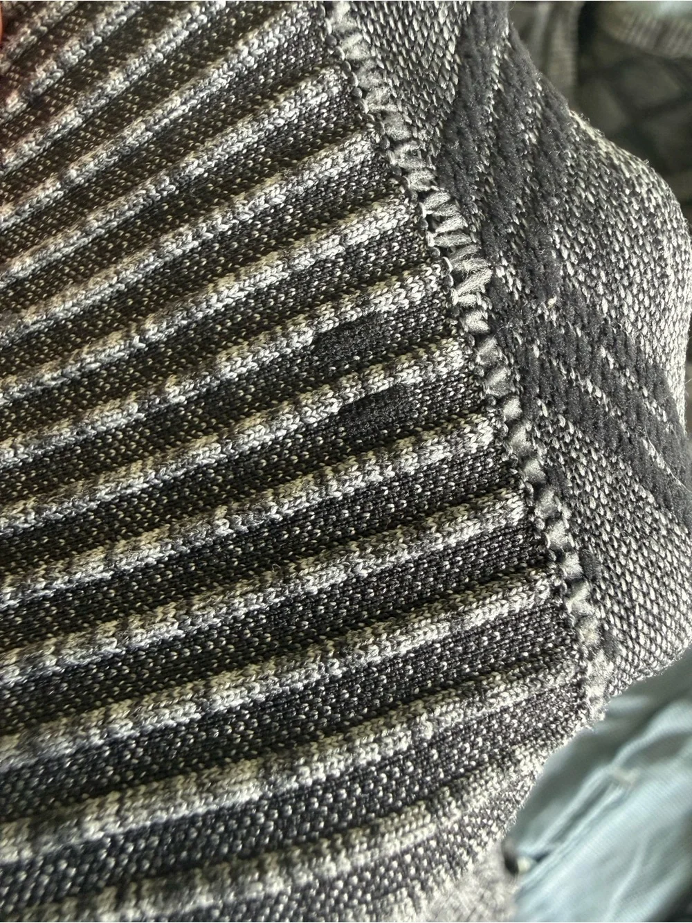 Lululemon Rest Less Pullover Heathered Black Gray Diamond Jacquard Knit Top 6